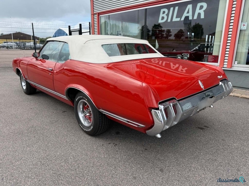1970' Oldsmobile Cutlass photo #2