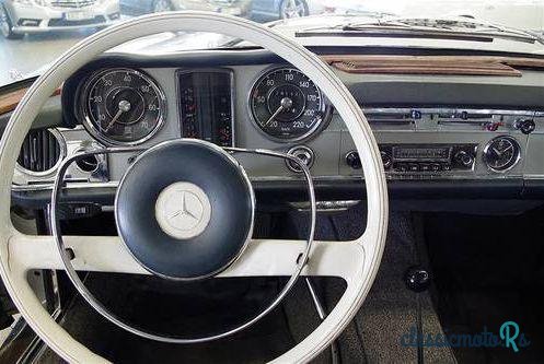 1966' Mercedes-Benz 230SL photo #4