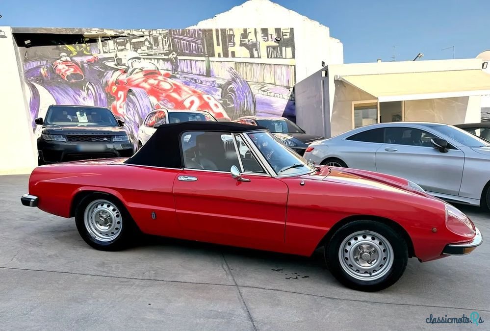 1979' Alfa Romeo Spider photo #2