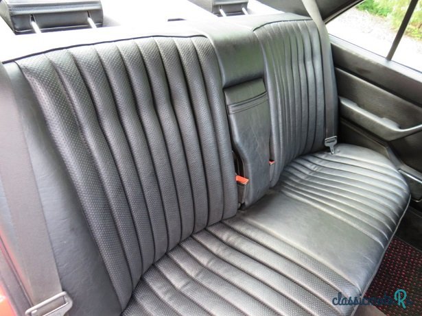 1985' Mercedes-Benz 300 photo #5