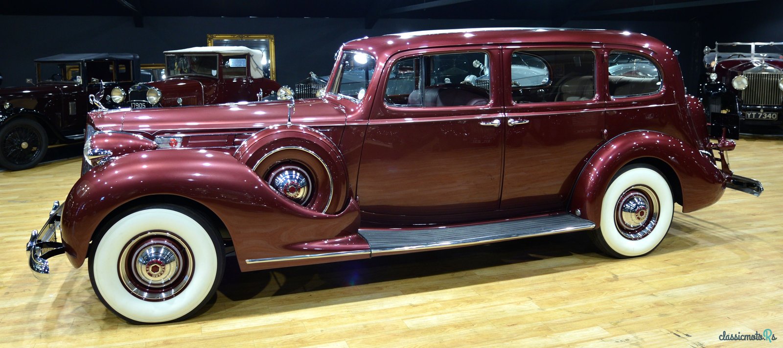 1939' Packard 12 Touring Sedan photo #5