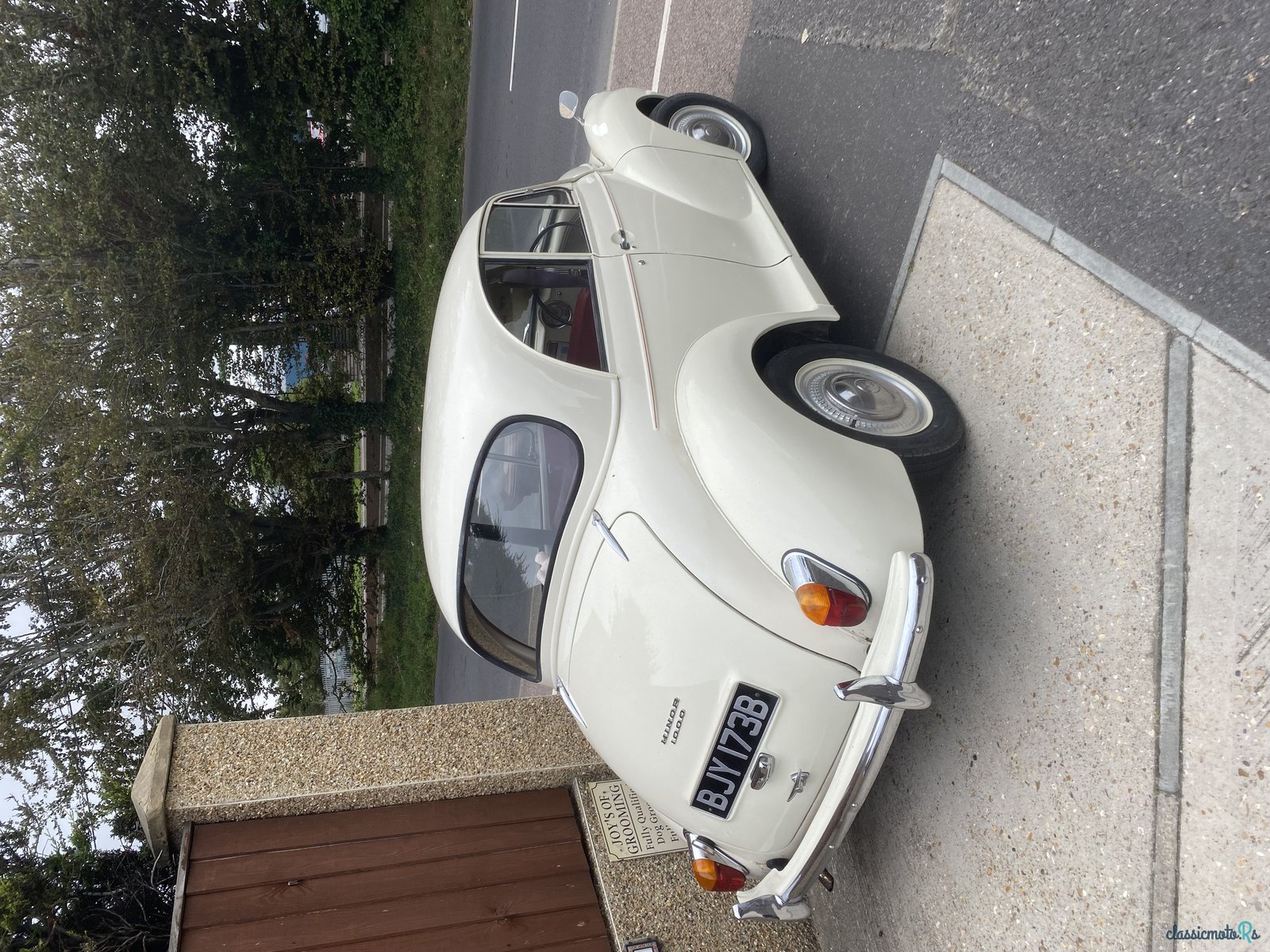 1964' Morris Minor photo #3