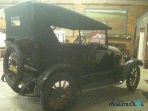 1923' Star Touring Car photo #3