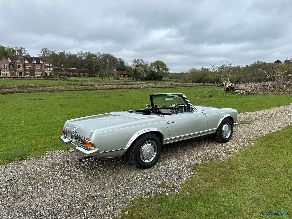 1970' Mercedes-Benz Sl Class photo #3