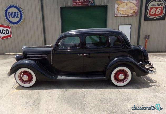 1935' Ford photo #1