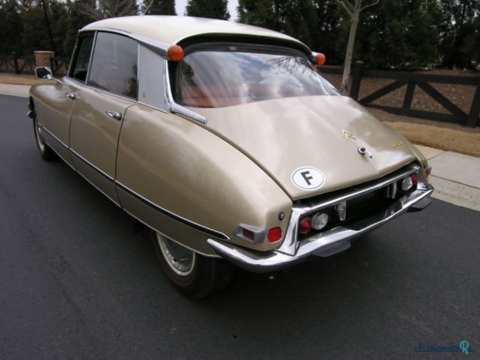 1970' Citroen DS 21-M photo #2