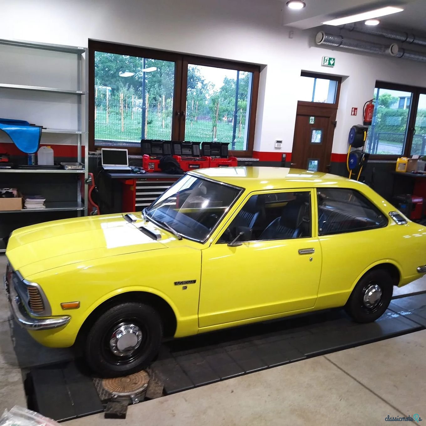 1975' Toyota Corolla photo #3