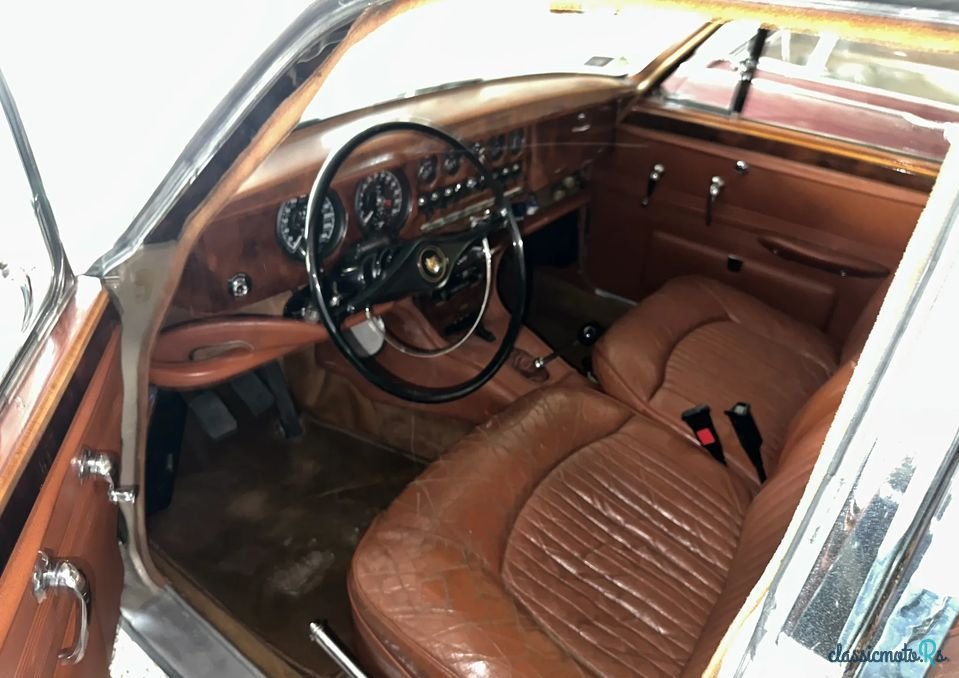 1965' Jaguar Mk II photo #6