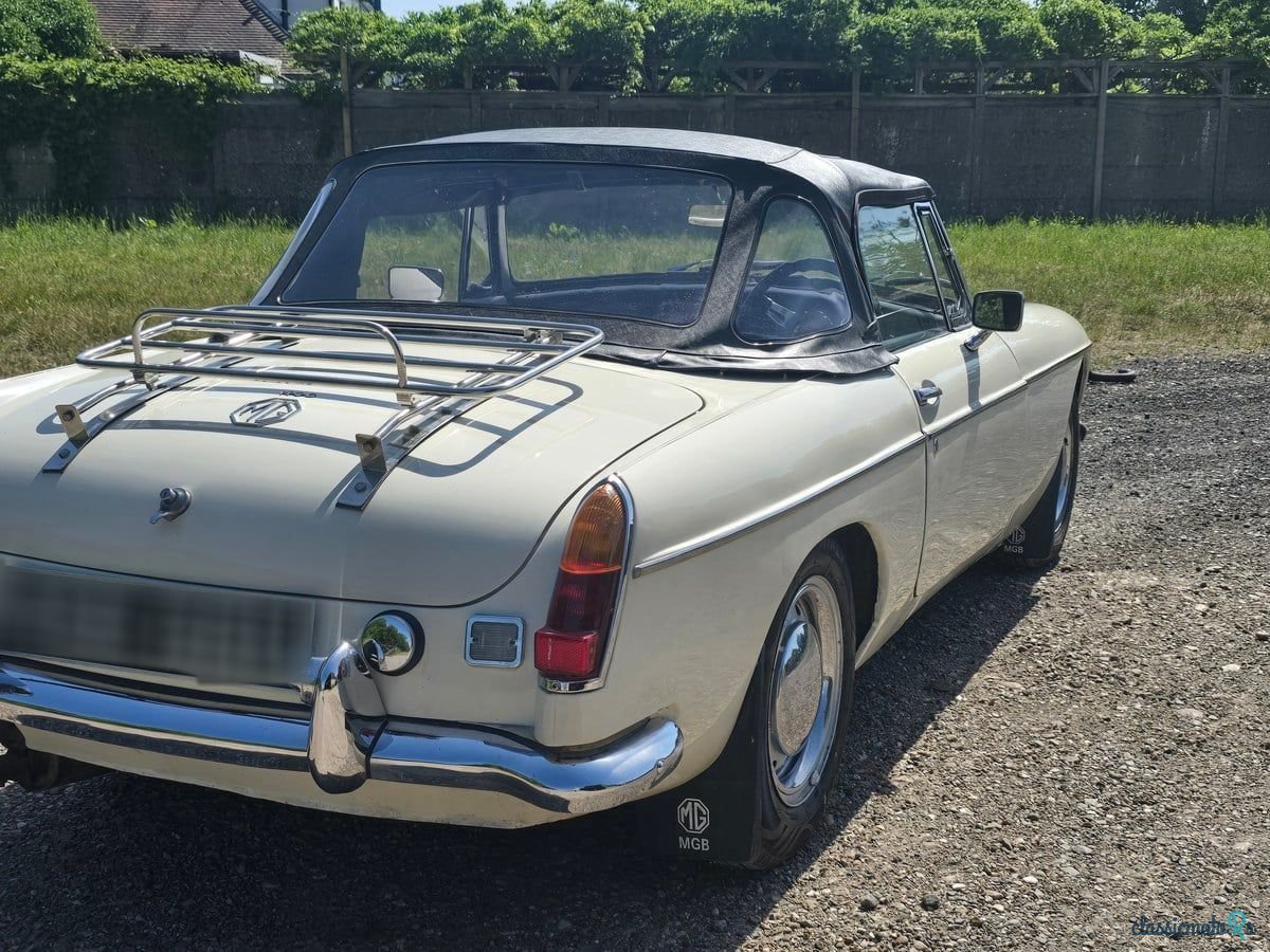 1964' MG MGB photo #5