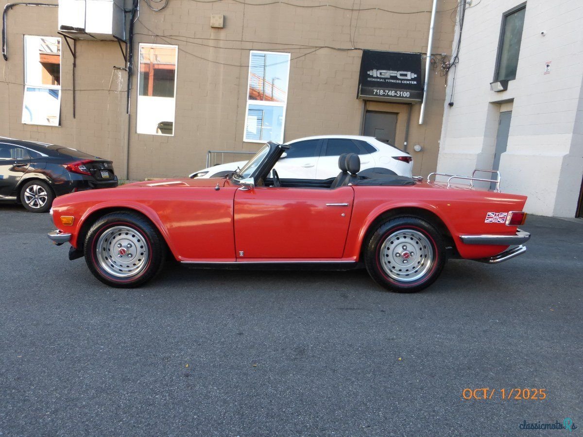 1976' Triumph TR6 photo #5