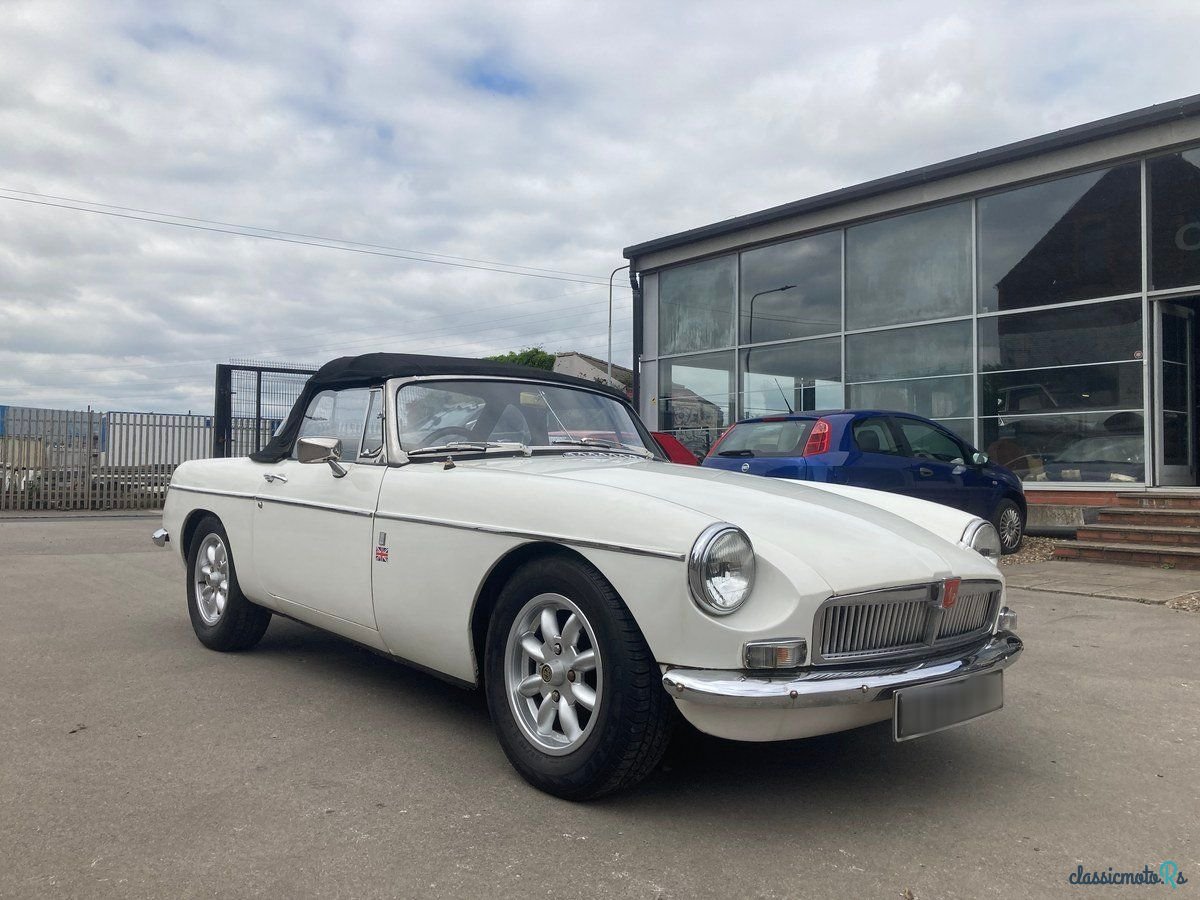 1972' MG MGB photo #1