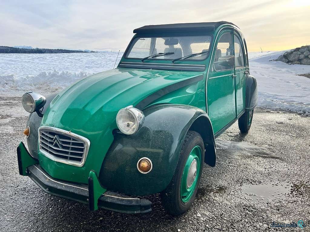1980' Citroen 2CV photo #1