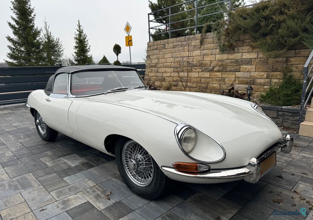 1968' Jaguar E-Type for sale. Poland