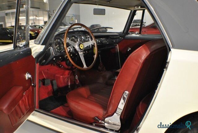 1959' Ferrari 250 photo #3