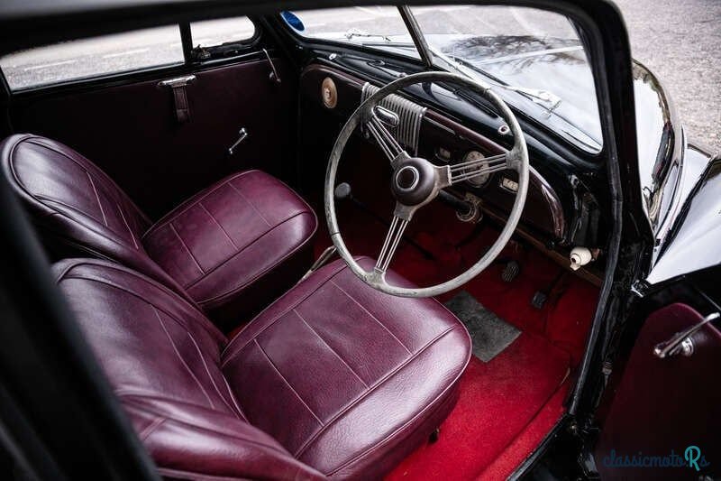 1953' Morris Minor photo #2