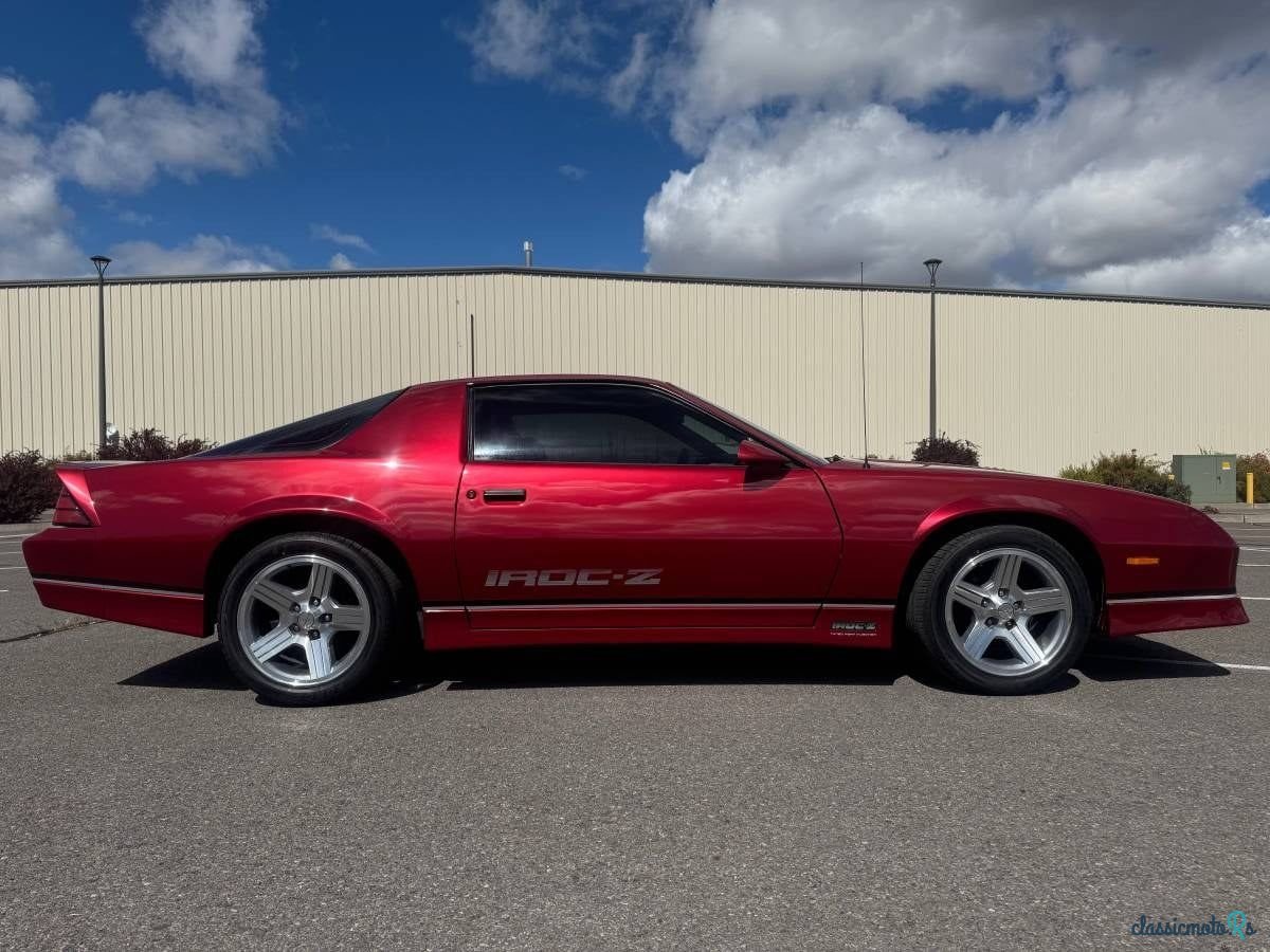 1990' Chevrolet Camaro photo #1