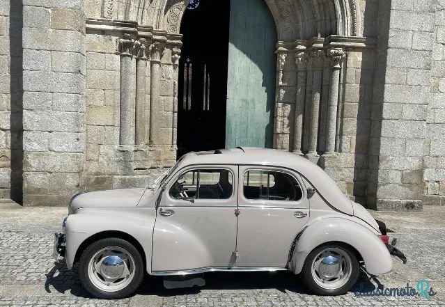 1956' Renault 4 photo #4