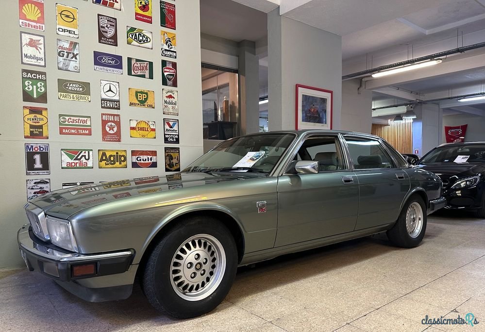1990' Jaguar XJ photo #1
