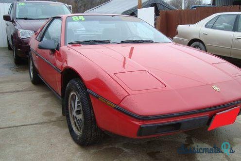 1984' Pontiac Fiero Se 2Dr photo #3