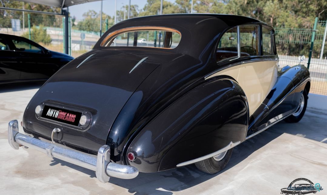 1952' Rolls-Royce Silver Wraith photo #2