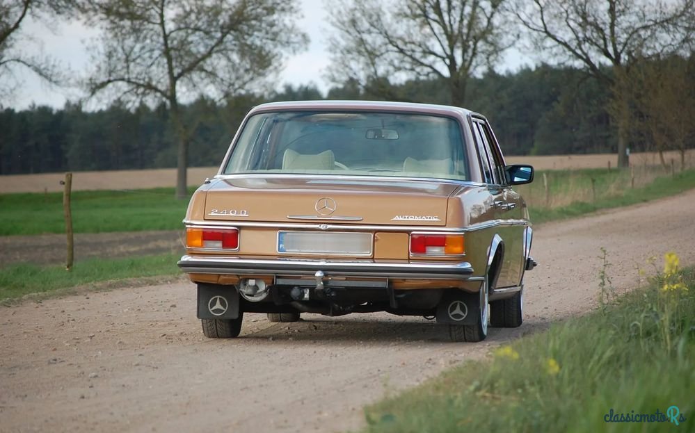 1974' Mercedes-Benz W115 photo #2