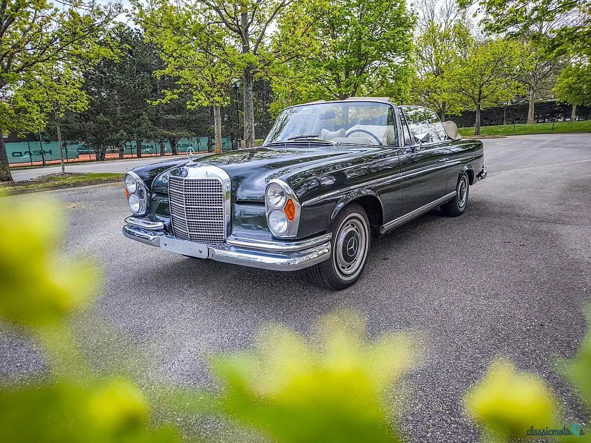 1970' Mercedes-Benz 280 SE photo #5