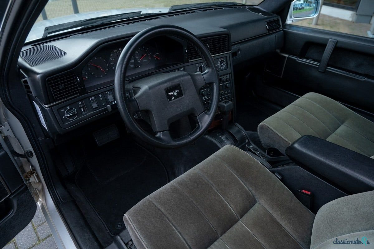 1988' Volvo 760 photo #4