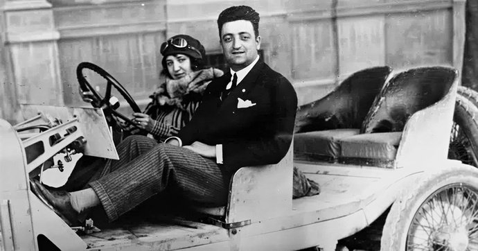 Quand madame Ferrari provoque une révolution de palais