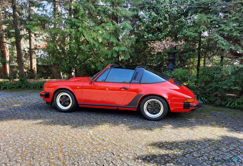 1985' Porsche 911 Carrera Targa 3.2 photo #2