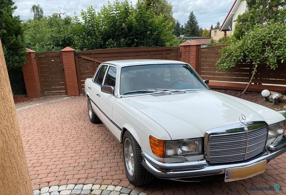 1976' Mercedes-Benz W111 photo #1