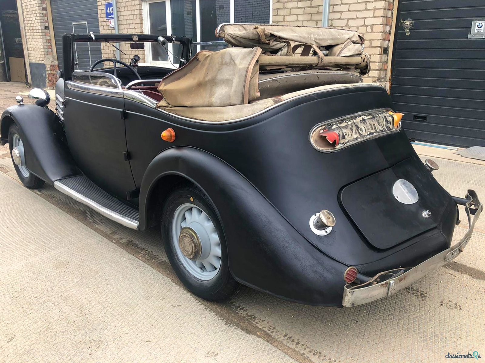 1934' Renault Yn4 Cabriolet photo #4