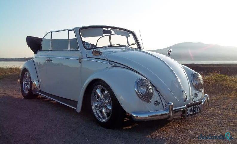 1961' Volkswagen Beetle Karmann photo #2