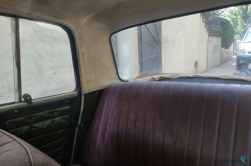 1967' Renault 8 photo #5