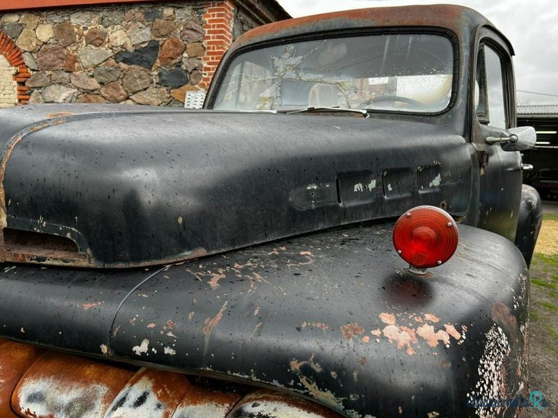 1951' Ford F-2 photo #3