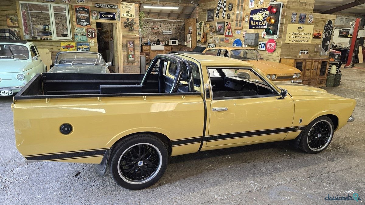 1974' Ford Cortina photo #3