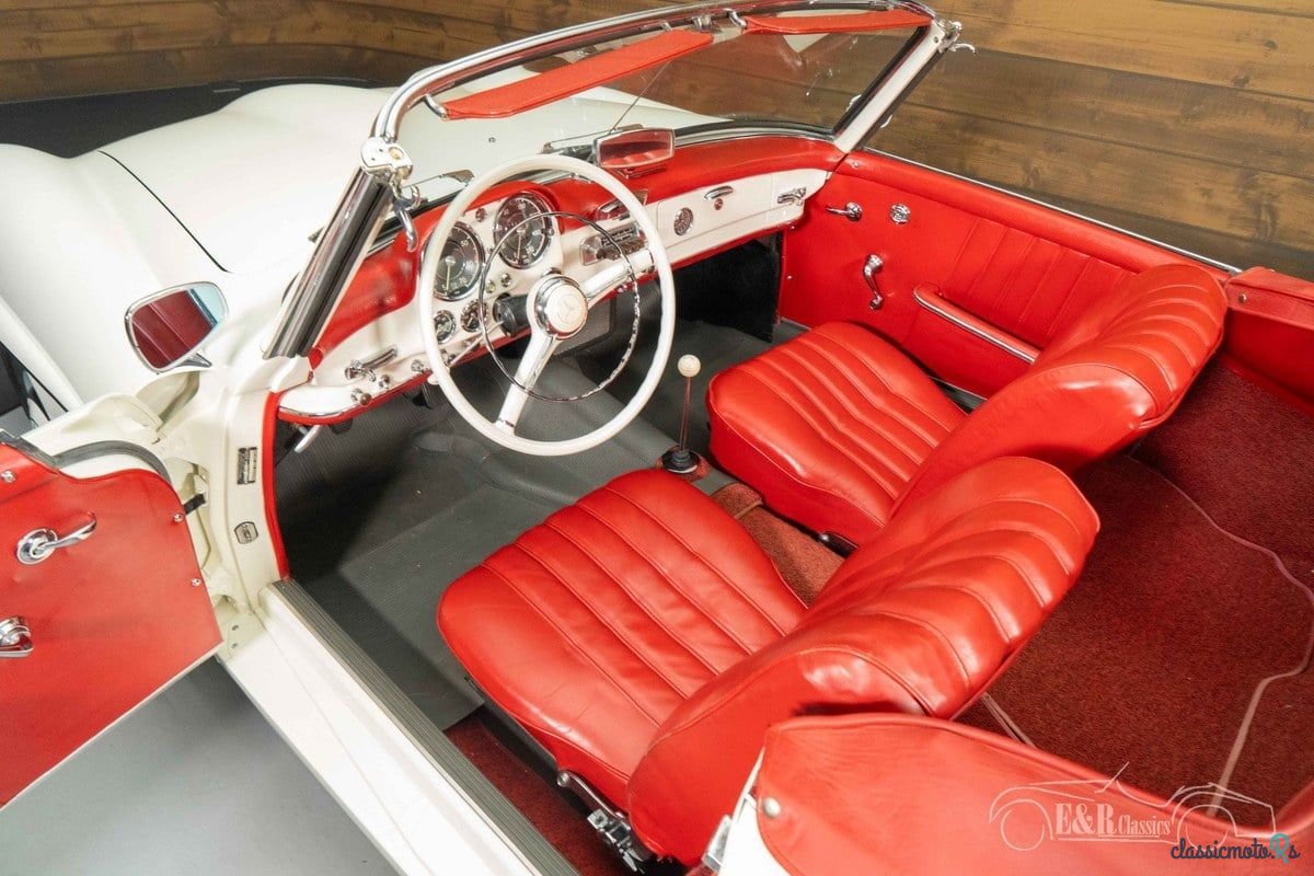 1961' Mercedes-Benz Sl Class photo #2