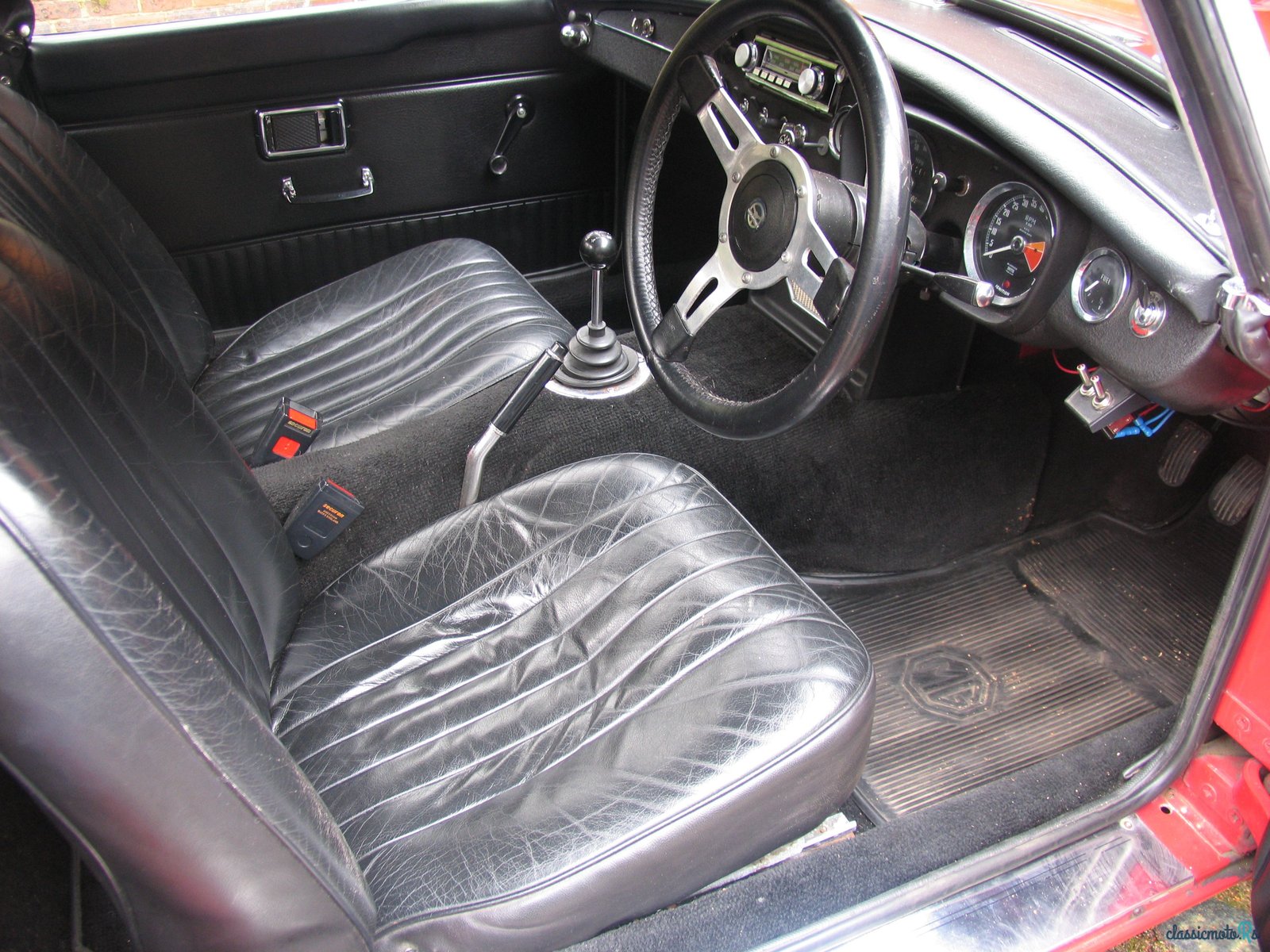 1970' MG Roadster photo #5