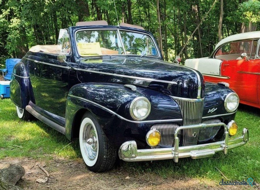 1941' Ford Super Deluxe photo #1