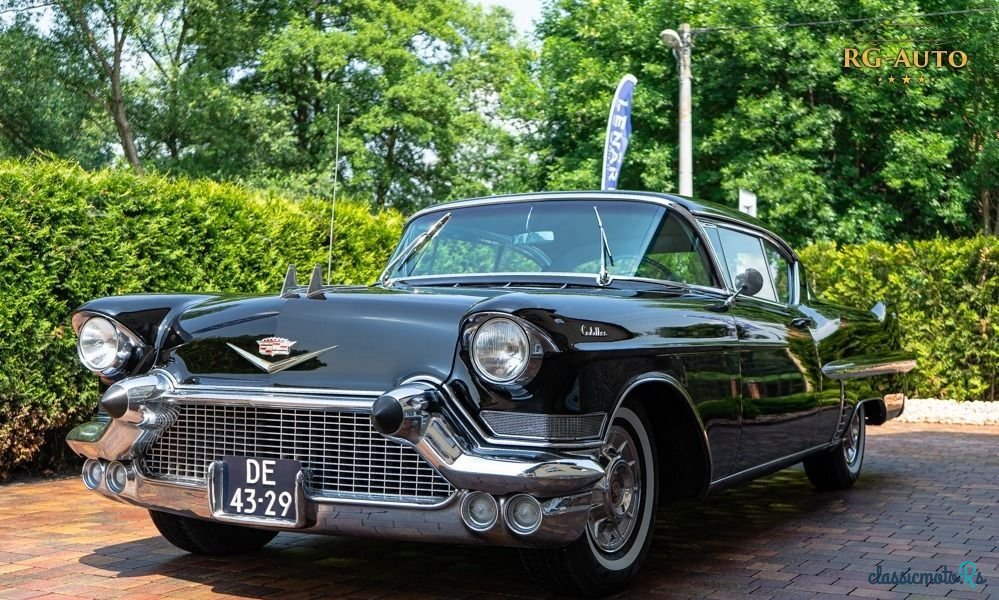 1957' Cadillac Deville photo #2