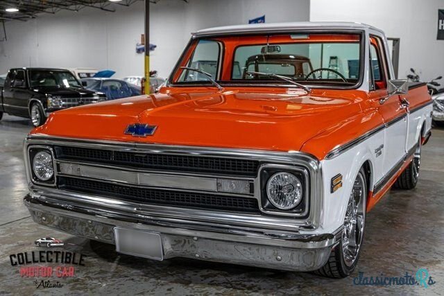 1970' Chevrolet C/K Truck photo #2