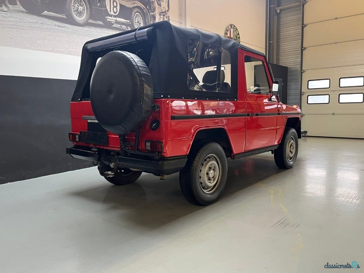 1981' Mercedes-Benz 230 photo #3