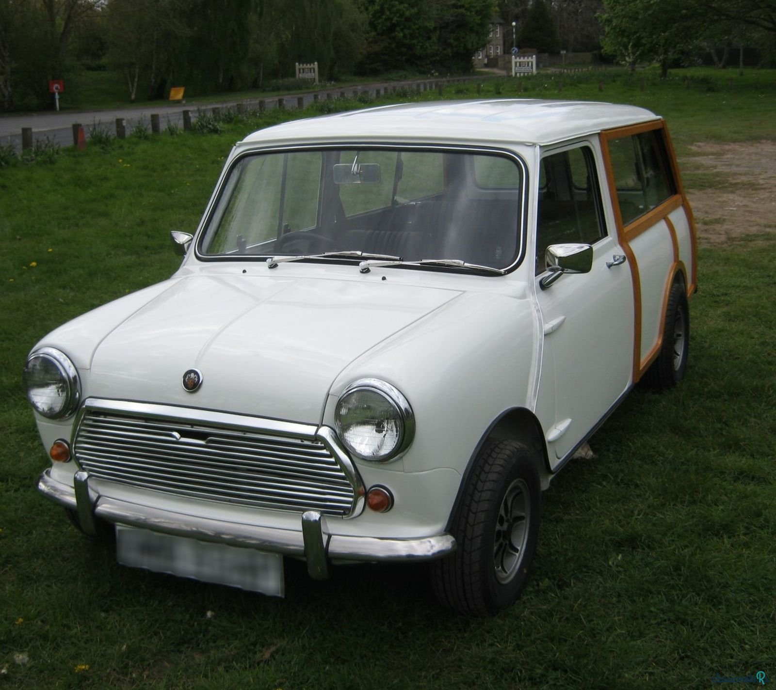 1968' Austin Mini 1000 for sale. Sussex