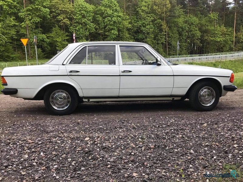 1980' Mercedes-Benz W123 photo #3