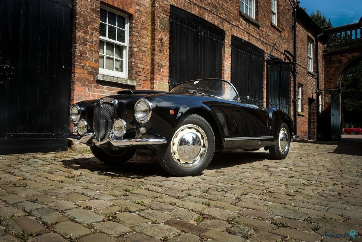 1955' Lancia Aurelia photo #3
