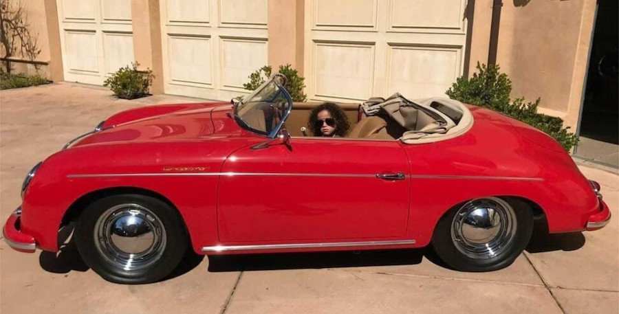 Mariah Carey restaura Porsche do pai e liga três gerações em 2025