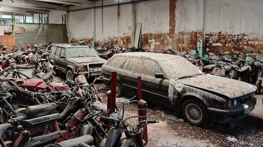 Abandoned BMW Dealership, Tarragona, Spain