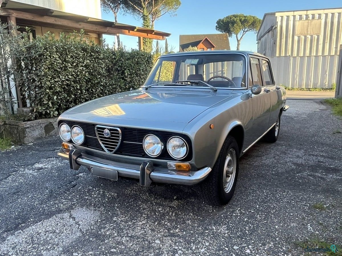 1972' Alfa Romeo 2000 photo #1