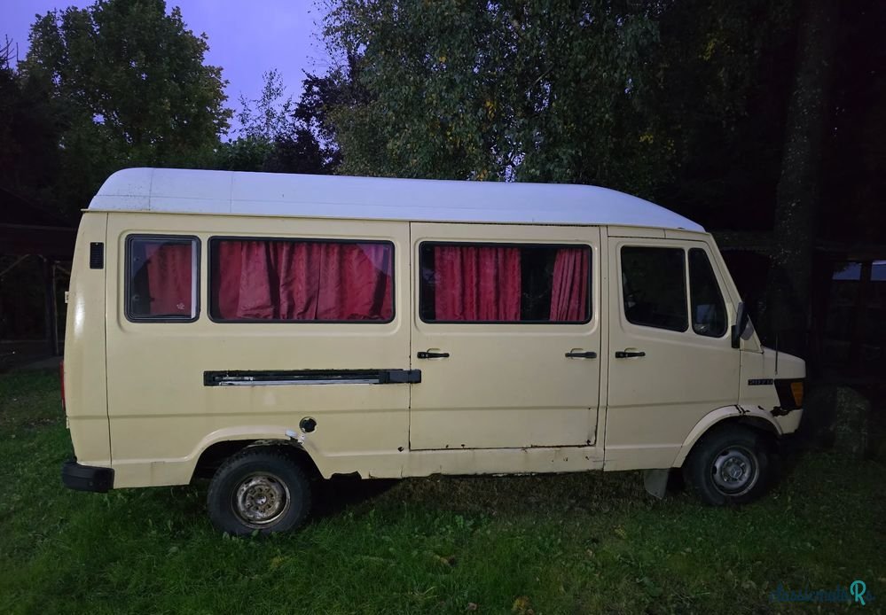 1979' Mercedes-Benz photo #2