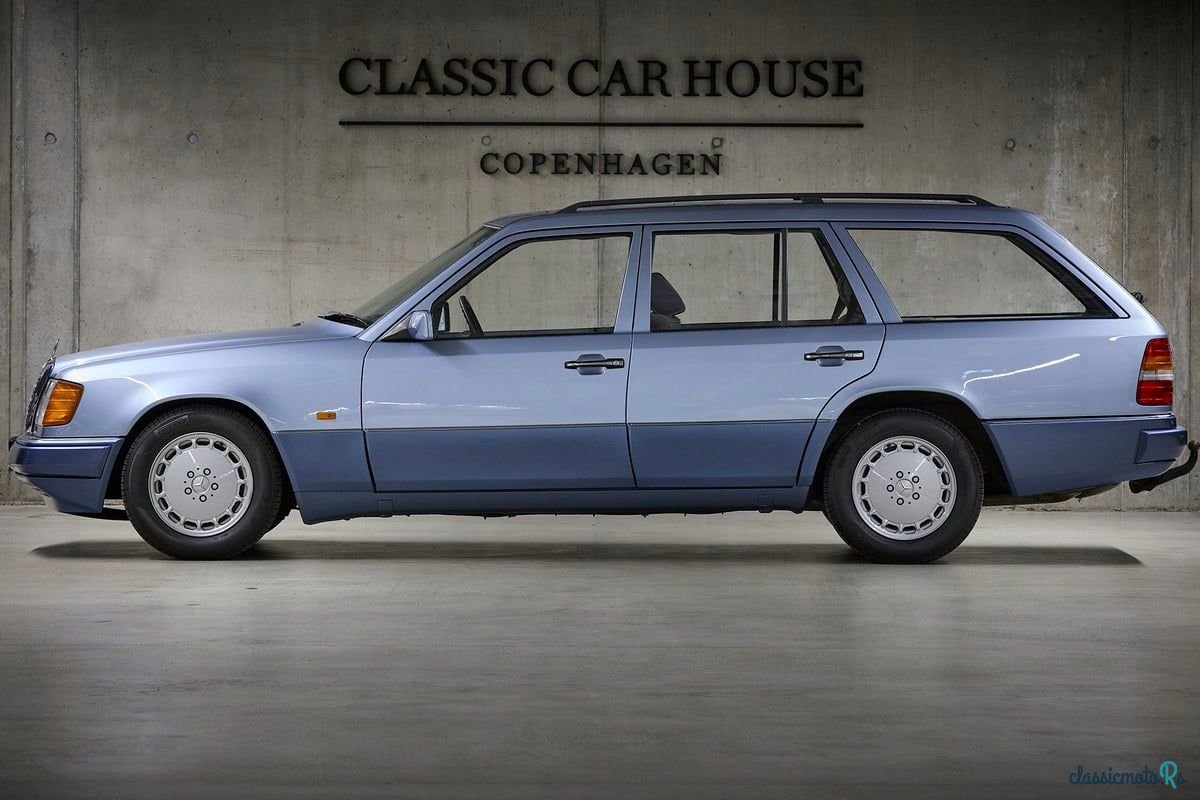 1990' Mercedes-Benz 230 photo #5