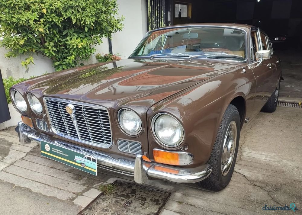 1972' Jaguar XJ photo #5